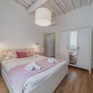 Appartement 32 Nero - San Niccolo
